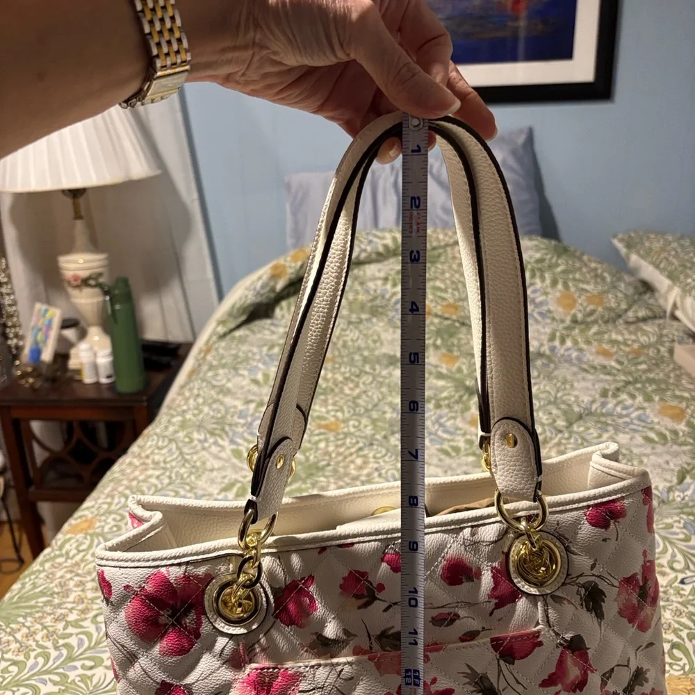 Liz Claiborne Rose Print Floral Shoulder Bag in White and Pink